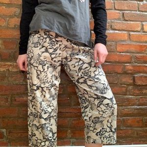 Vintage Toile Capri Pants